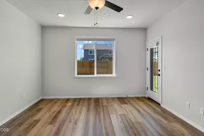 1734 NW Varnish Avenue, Redmond, OR 97756 - Photo 37