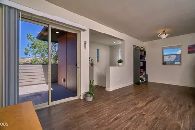 61 S Mountain Avenue, Ashland, OR 97520 - Photo 3