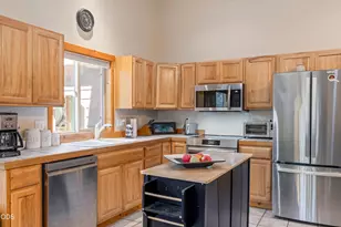 17283 Kingfisher Dr, Bend, OR 97707 - Photo 7