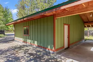 17283 Kingfisher Dr, Bend, OR 97707 - Photo 3