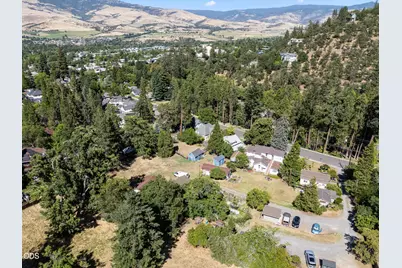 143 Granite Street, Ashland, OR 97520 - Photo 53