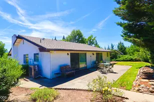 2311 Amaryllis St, Medford, OR 97504 - Photo 29