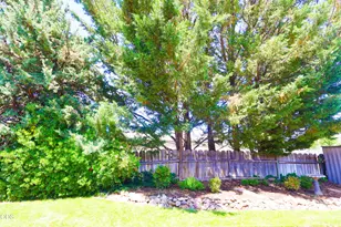 2311 Amaryllis St, Medford, OR 97504 - Photo 37