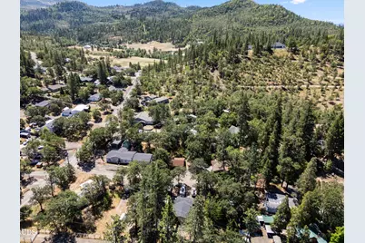 104 Fir Street, Shady Cove, OR 97539 - Photo 27