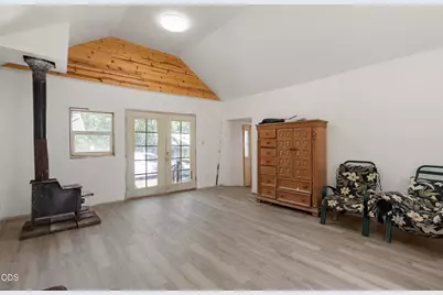 104 Fir Street, Shady Cove, OR 97539 - Photo 11