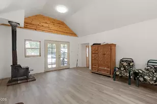 104 Fir St, Shady Cove, OR 97539 - Photo 11