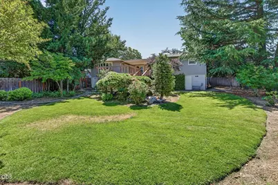 416 Picadilly Circle, Medford, OR 97504 - Photo 27
