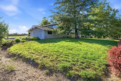 242 Yale Drive, Medford, OR 97504 - Photo 39