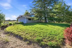 242 Yale Dr, Medford, OR 97504 - Photo 39