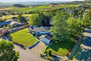 242 Yale Dr, Medford, OR 97504 - Photo 49