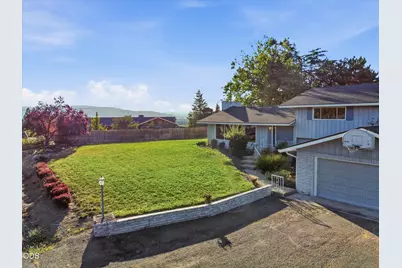 242 Yale Drive, Medford, OR 97504 - Photo 43