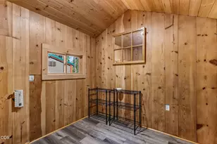 26104 SW Pine Dr, Camp Sherman, OR 97730 - Photo 23