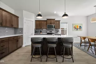 20571 Rolen Ave, Bend, OR 97702 - Photo 7