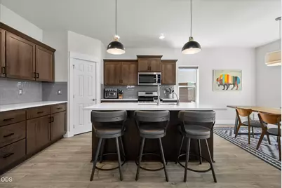 20571 Rolen Avenue, Bend, OR 97702 - Photo 9