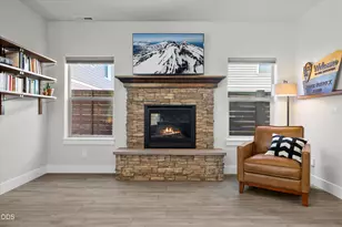 20571 Rolen Ave, Bend, OR 97702 - Photo 5
