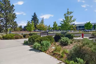 20571 Rolen Ave, Bend, OR 97702 - Photo 37