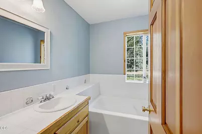 19560 Williams Highway, Williams, OR 97544 - Photo 15