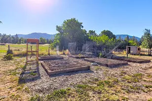 19560 Williams Hwy, Williams, OR 97544 - Photo 27