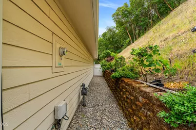 2226 SE Linden Lane, Grants Pass, OR 97527 - Photo 27