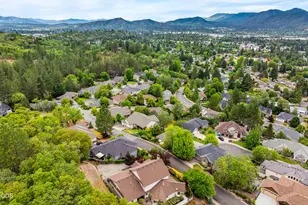 2226 SE Linden Ln, Grants Pass, OR 97527 - Photo 23