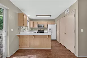 162 Crocker St, Ashland, OR 97520 - Photo 9