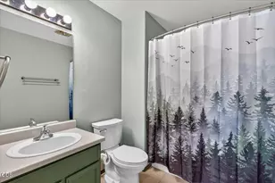 162 Crocker St, Ashland, OR 97520 - Photo 21