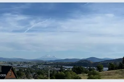 543 Bella Vista Loop, Klamath Falls, OR 97601 - Photo 1