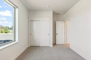 63177 Iner Loop, Bend, OR 97701 - Photo 23
