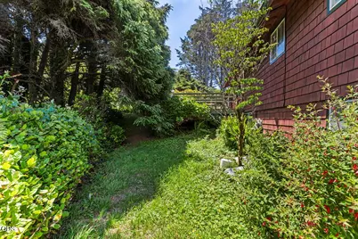 95489 Highway 101 S, Yachats, OR 97498 - Photo 41