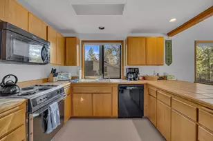 58035 Kinglet Rd, Bend, OR 97707 - Photo 15