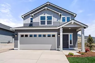 3670 Luchu St, Medford, OR 97504 - Photo 1
