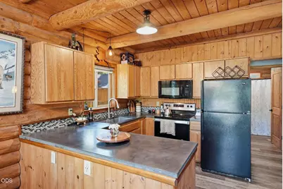 17004 Milky Way, Bend, OR 97707 - Photo 11