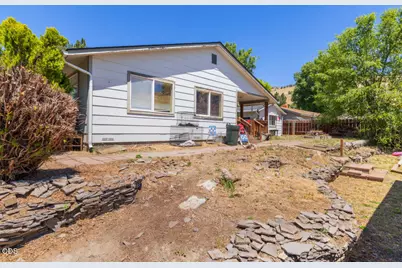 6236 Cherry Way, Klamath Falls, OR 97603 - Photo 9