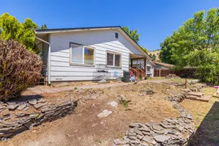 6236 Cherry Way, Klamath Falls, OR 97603 - Photo 9