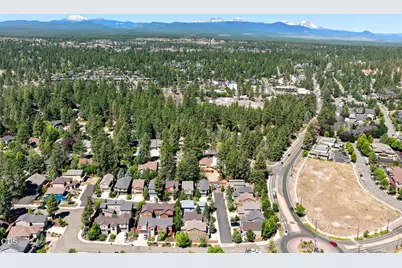 1305 NW Criterion Lane, Bend, OR 97703 - Photo 35