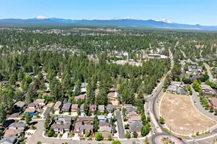 1305 Northwest Criterion Lane, Bend, OR 97703 - Photo 35