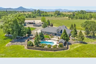 163 Hidden Valley Drive, Eagle Point, OR 97524 - Photo 5