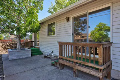 854 SW 23rd Court, Redmond, OR 97756 - Photo 27
