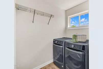 61094 SE Sydney Harbor Drive, Bend, OR 97702 - Photo 27