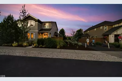 61094 SE Sydney Harbor Drive, Bend, OR 97702 - Photo 33