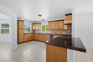 925 Meadow View Dr, Williams, OR 97544 - Photo 17