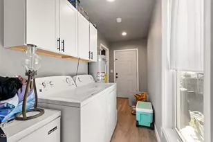 2540 Tennessee Dr, Medford, OR 97501 - Photo 13