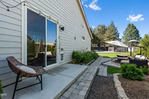 20713 SE Iron Horse Ln, Bend, OR 97702 - Photo 31