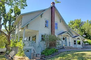 127 4th Ave, Gold Hill, OR 97525 - Photo 1
