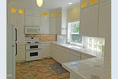 127 4th Avenue, Gold Hill, OR 97525 - Photo 17