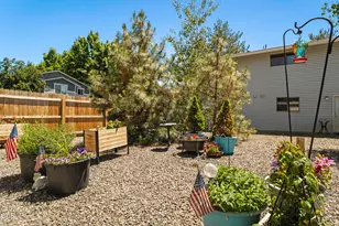 1630 SE Tempest Dr, Bend, OR 97702 - Photo 29