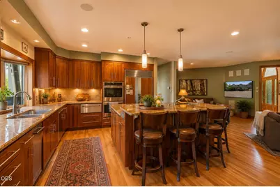 67480 Cloverdale Road, Bend, OR 97703 - Photo 13