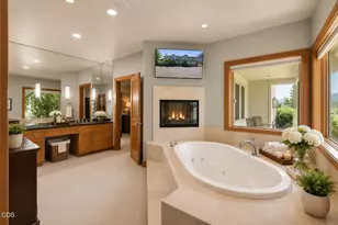 67480 Cloverdale Rd, Bend, OR 97703 - Photo 11