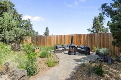 615 NW 89th Street, Redmond, OR 97756 - Photo 23