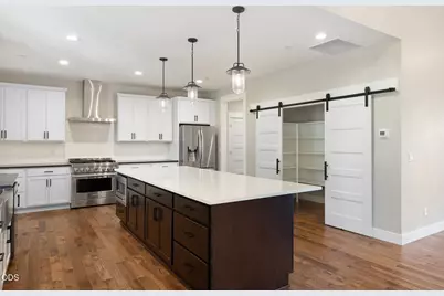 615 NW 89th Street, Redmond, OR 97756 - Photo 9